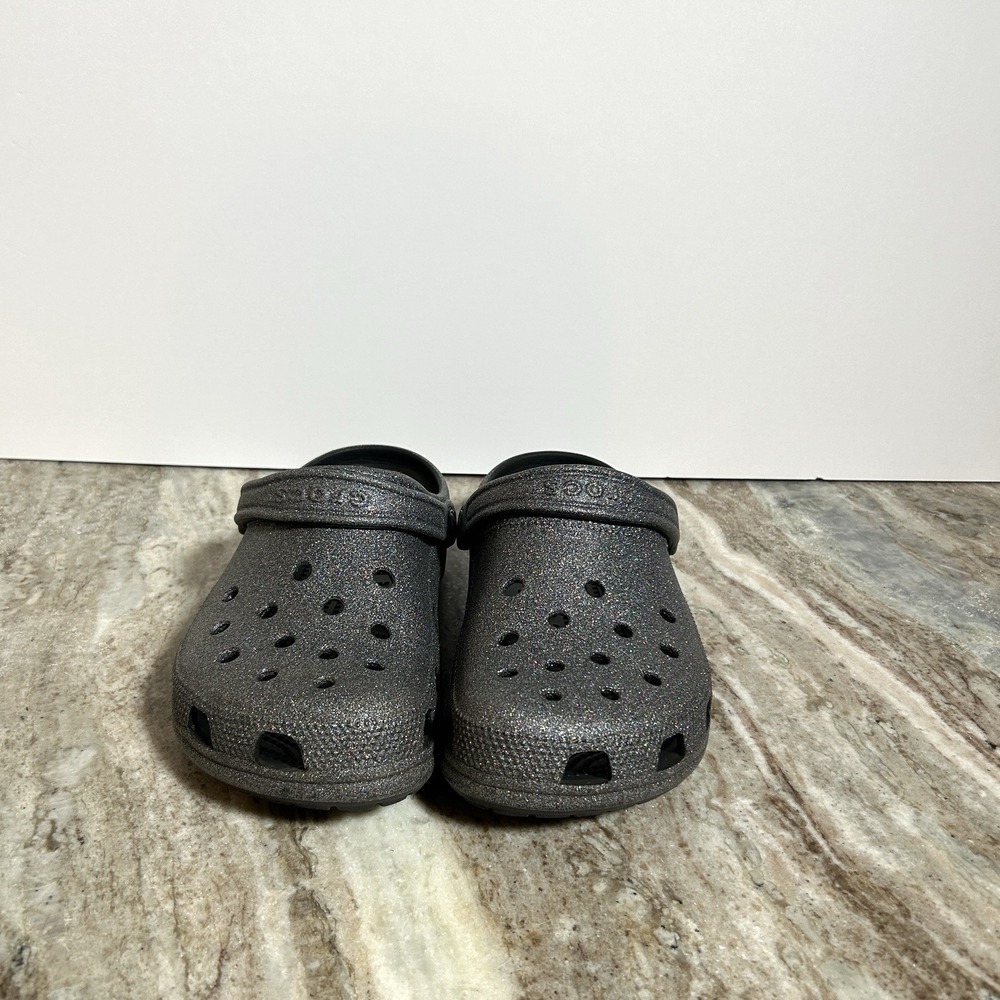 Crocs Classic Clog Sandals Black Unisex US Shoe Size 7 men, 9 women clogs